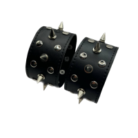 Пикантные Штучки - Браслет с заклепками, (черный)